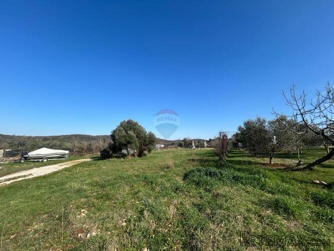 Rovinj, kućica sa velikom okućnicom od 3082 m2 - 3
