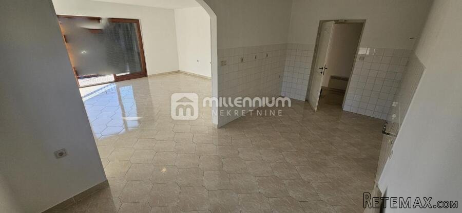 Lovran, 100.92m2, 3-sobni s dnevnim
