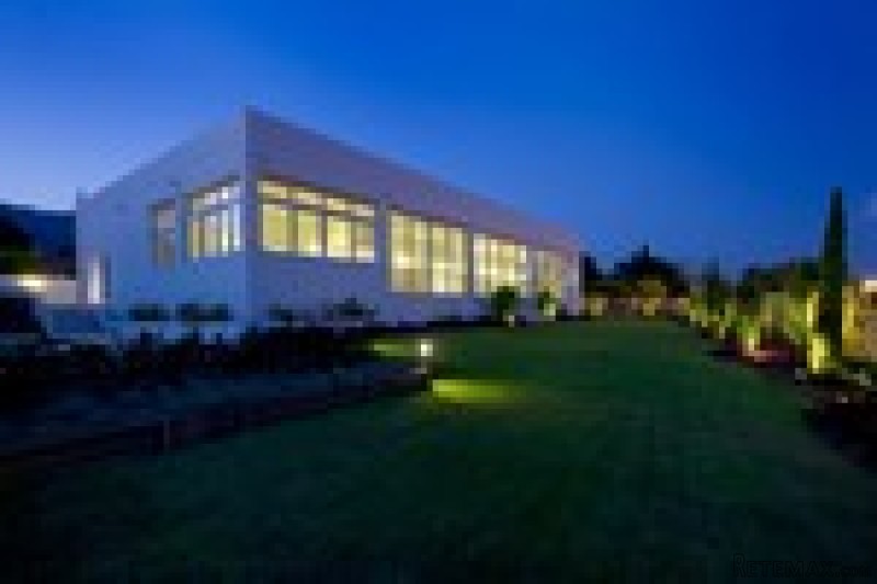 6 Bedrooms - Villa - Malaga - For Sale