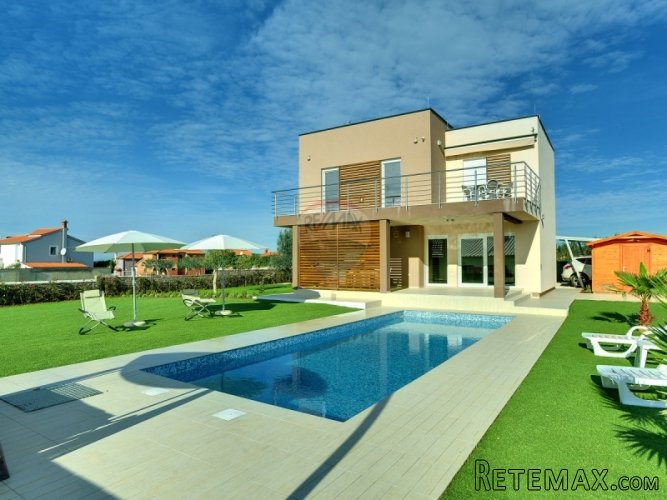 Istra, okolica Pule, iznimna moderna vila sa bazenom i...