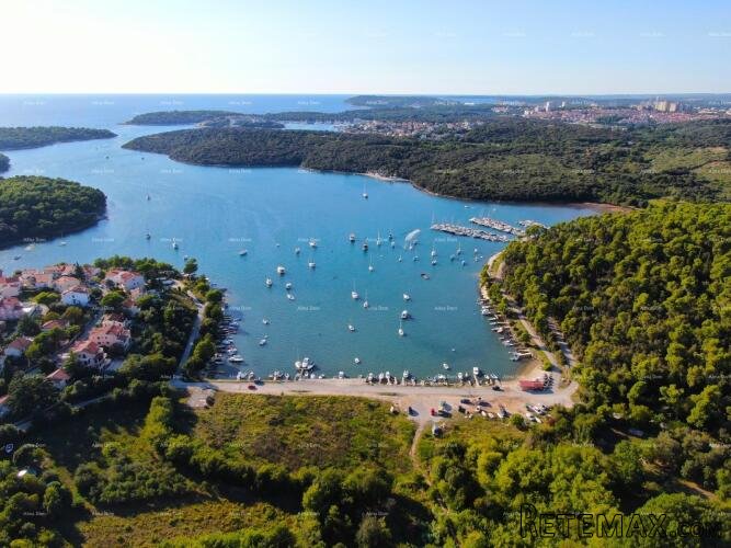 Na prodaju: Apartmanska kuća s bazenom i pogledom na more –.. - 3