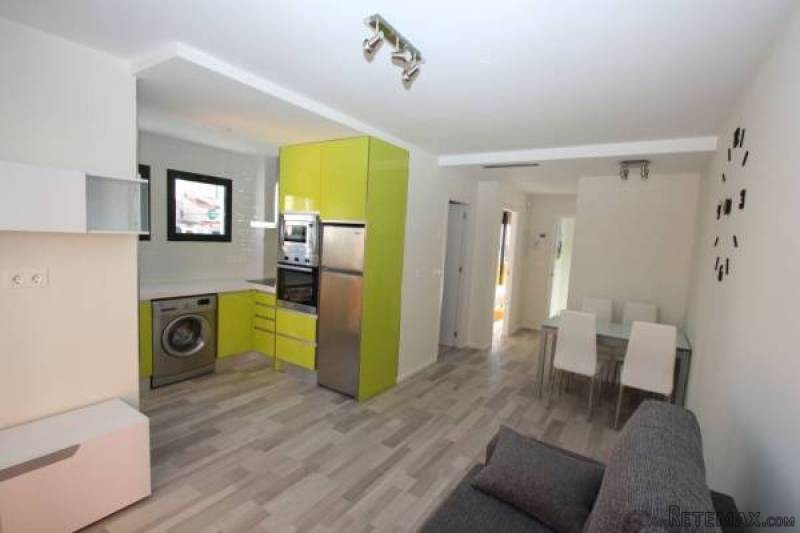 1 Bedroom 1 Bathroom Apartment In..