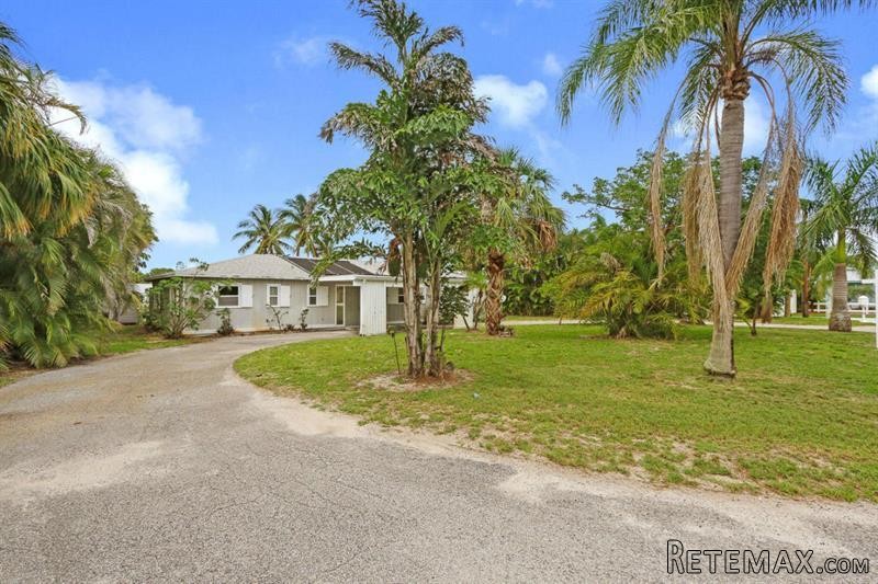 3 bedroom Residence For Sale: Stuart.. - 2