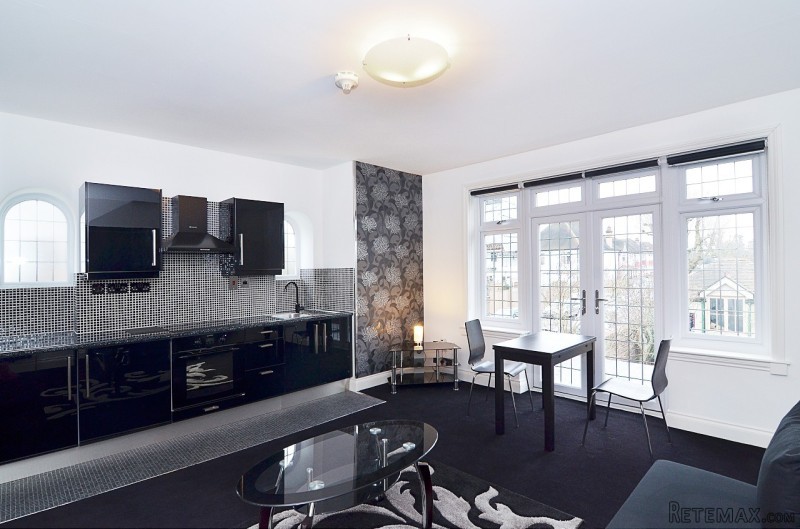 A Smart And Bright Studio Flat With A.. - 2
