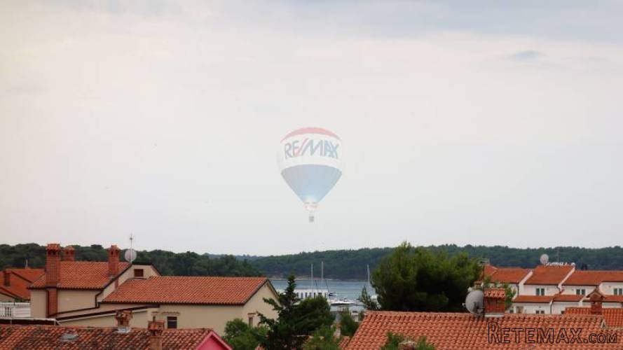 Istra, Medulin, apartman u centru s pogledom na more