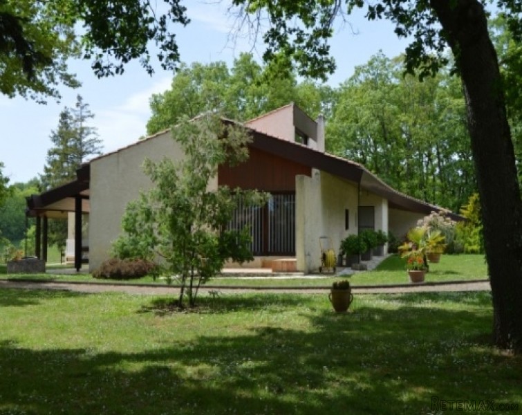 Outstanding Architect Designed Villa.. - 2
