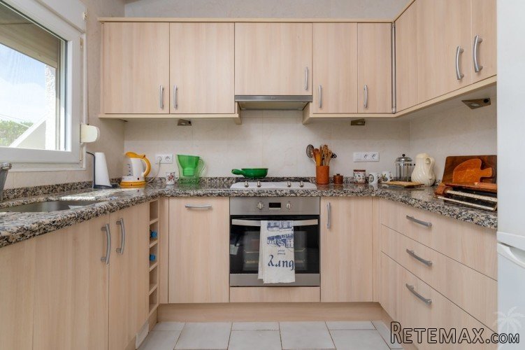 Very private 3 bedroom villa on one level on a flat plot in.. - 8