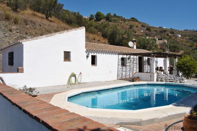 Country Houses for Sale in Torrox..