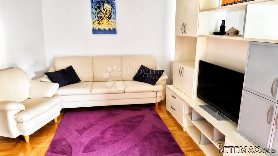 Stan 84 m² s lođom i parkingom – Malešnica