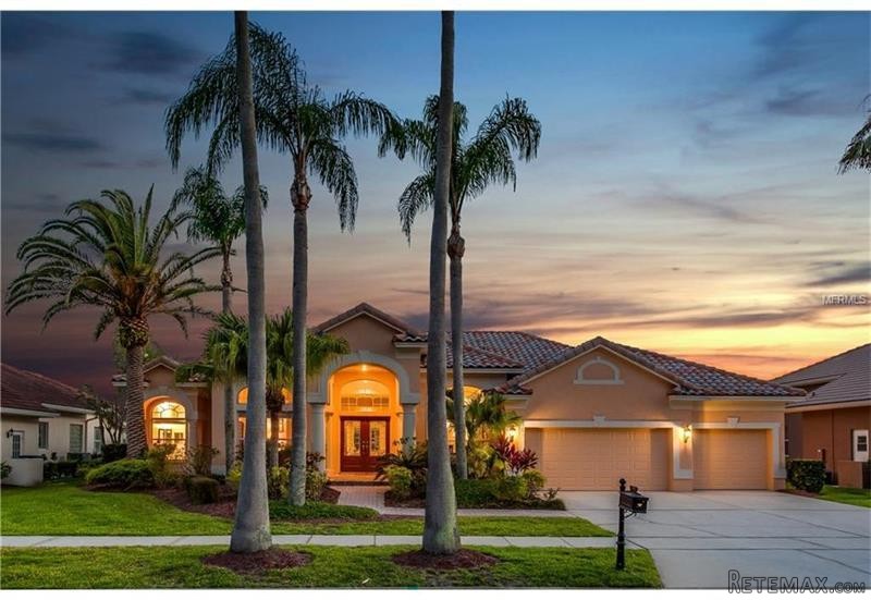4 bedroom Property For Sale: 10203..