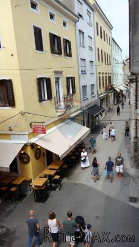 Pula, strogi centar, dvosoban stan