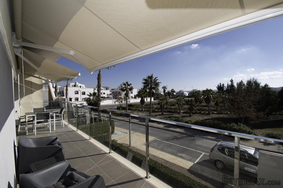 Un gran apartamento de 75 m2 con 2 dormitorios y 2 baños.. - 2