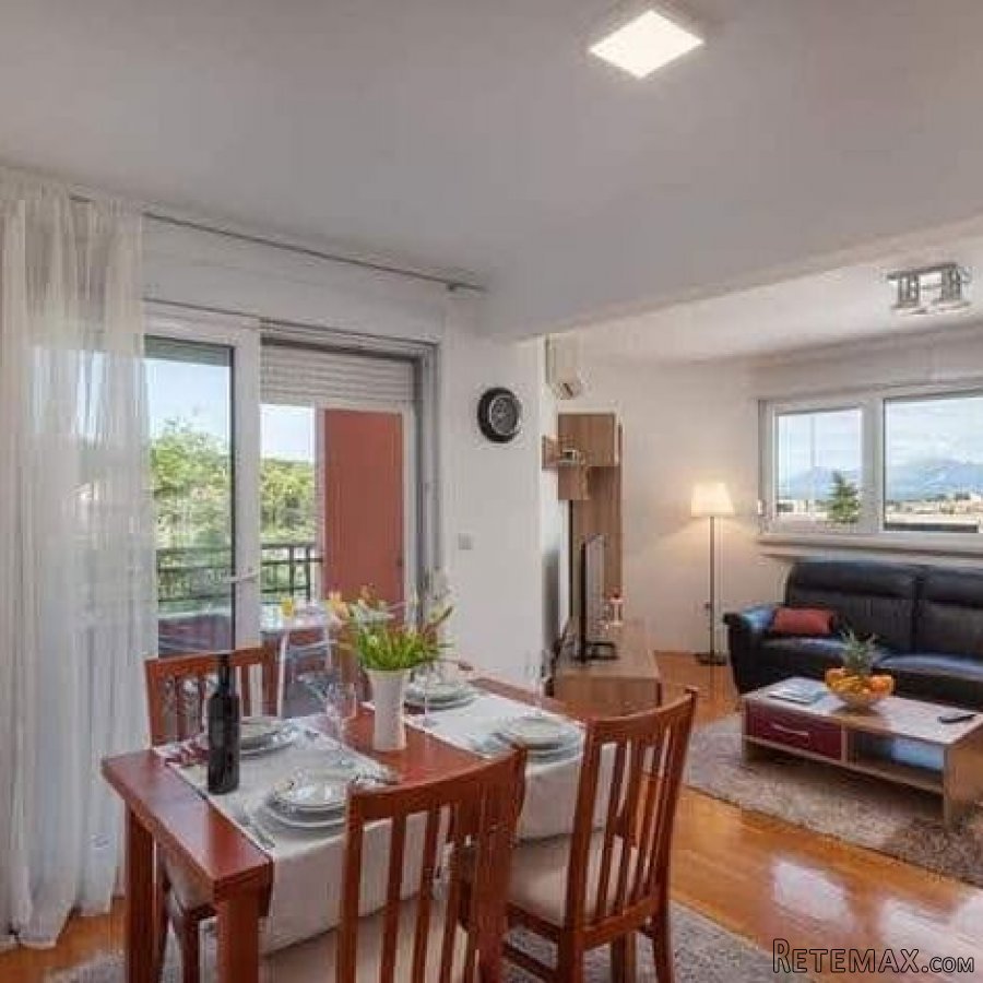 Stan Makarska Novogradnja