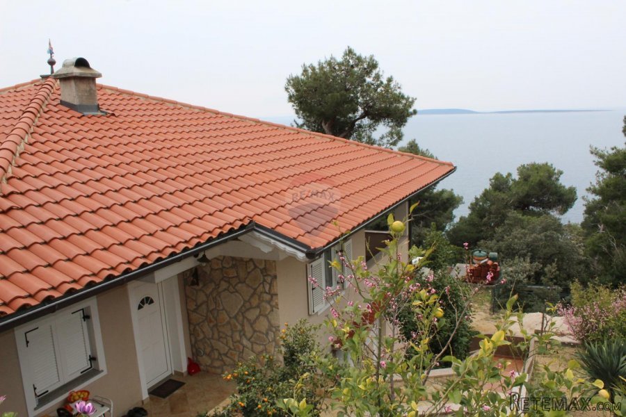 OTOK CRES, MARTINŠĆICA - OBITELJSKA KUĆA, PARKING, POGLED - 5
