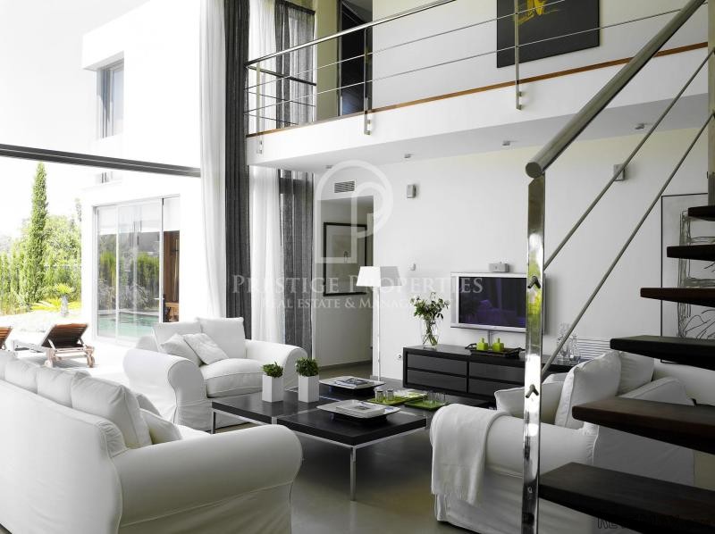 Beautiful modern house about 2 min... - 2