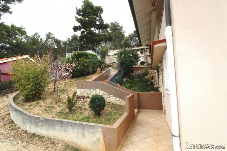 OTOK CRES, MARTINŠĆICA - OBITELJSKA KUĆA, PARKING, POGLED - 7