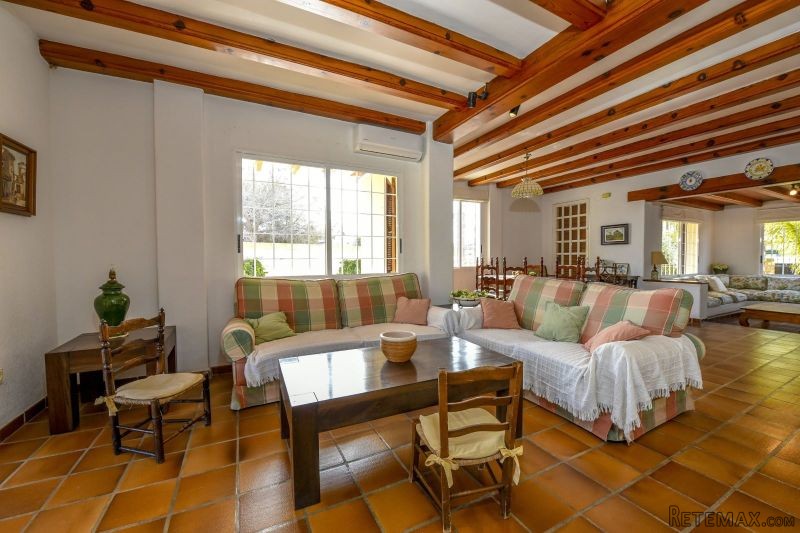 4 Bedrooms - Villa - Alicante - For Sale - 2