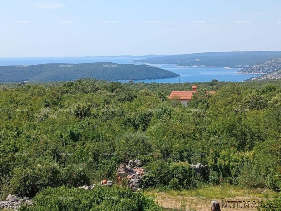 Prodaje se građevinsko zemljište, 4336 m2, okolica Labina