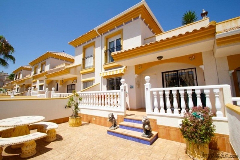3 Bedrooms - Property - Alicante - For..