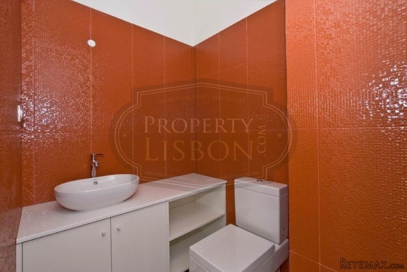 Penthouse Luxury finish, River views, 2..
