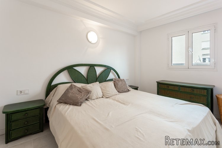 Unique apartments located in Son Ferrer. Both apartments to..