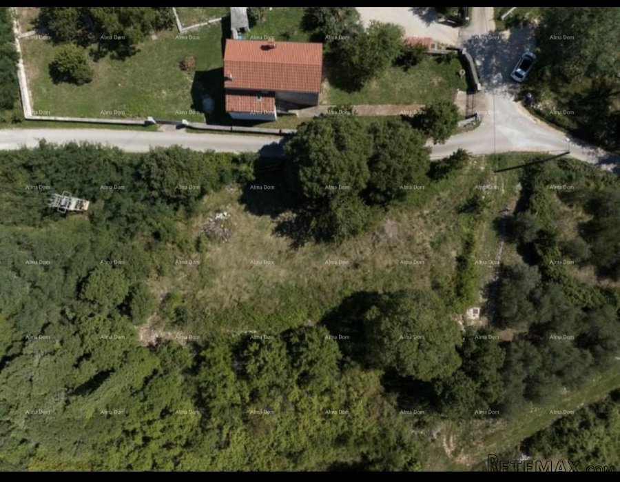 Prodaja građevinskog zemljišta sa projektom, Višnjan - 2