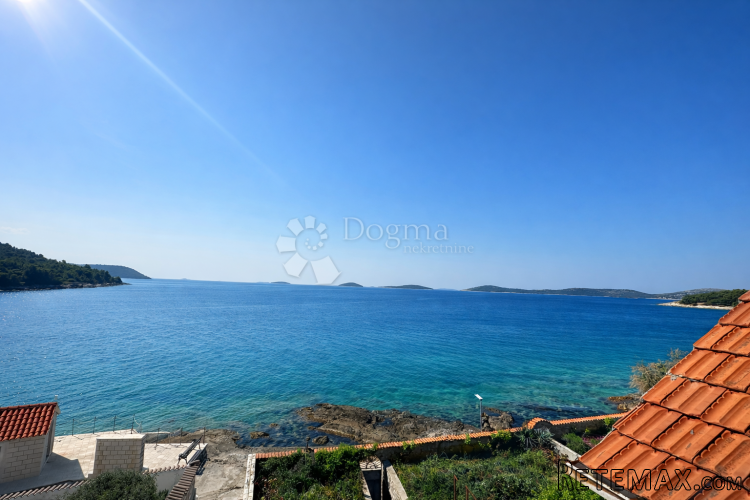 PRVIĆ, Kuća prvi red do mora s najljepšim pogledom na Jadran - 2