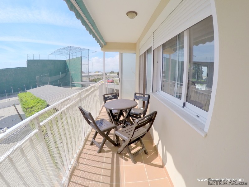 Cute flat for sale in El perellonet..