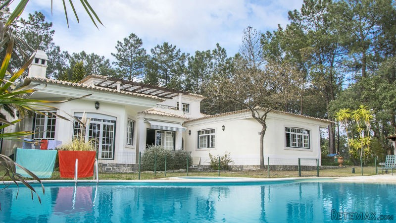 Detached house T4
