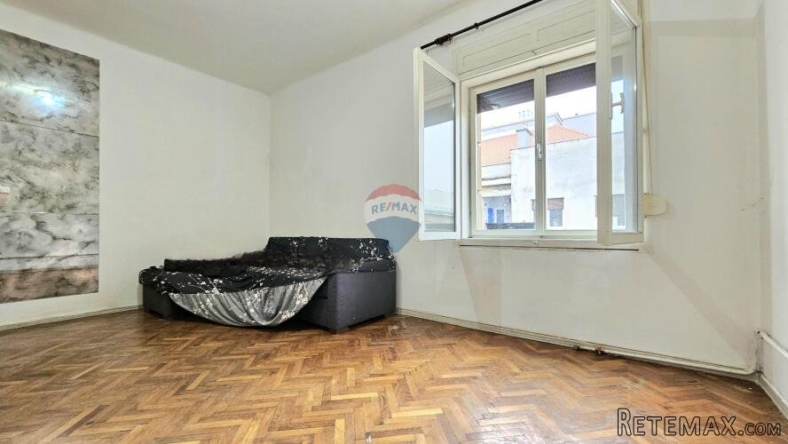 Zagreb, Centar - stan u zgradi s liftom