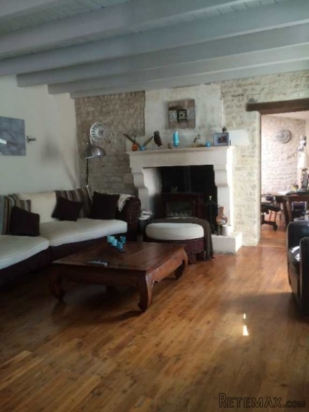 3 Bedrooms - Maison - For Sale - 2