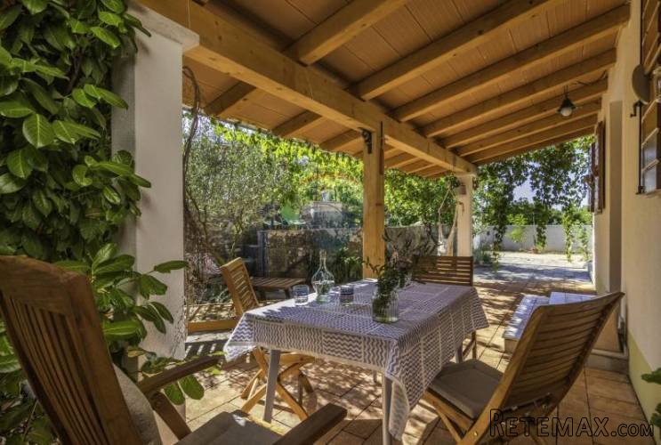 ISTRA,VIDULINI - LIJEPA KUĆA NA MIRNOJ LOKACIJI
