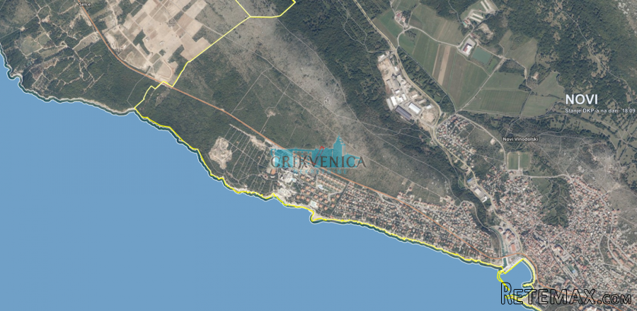 Novi Vinodolski-veliko zemljište blizu Novog Resorta