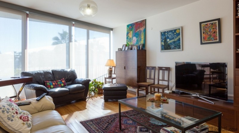 Elegant Three Bedroom Apartment Close..