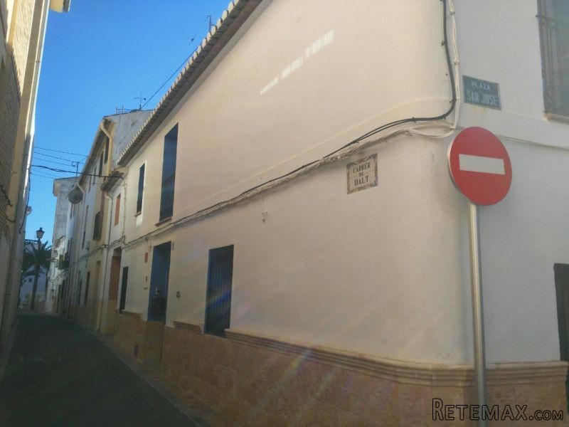 4 Bedrooms - Casa - Alicante - For Sale