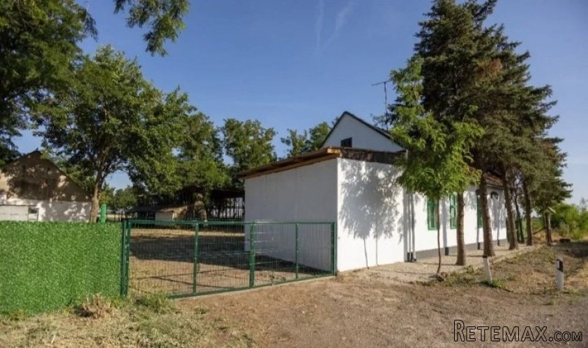 Prodajem salas u Srbobranu - 3