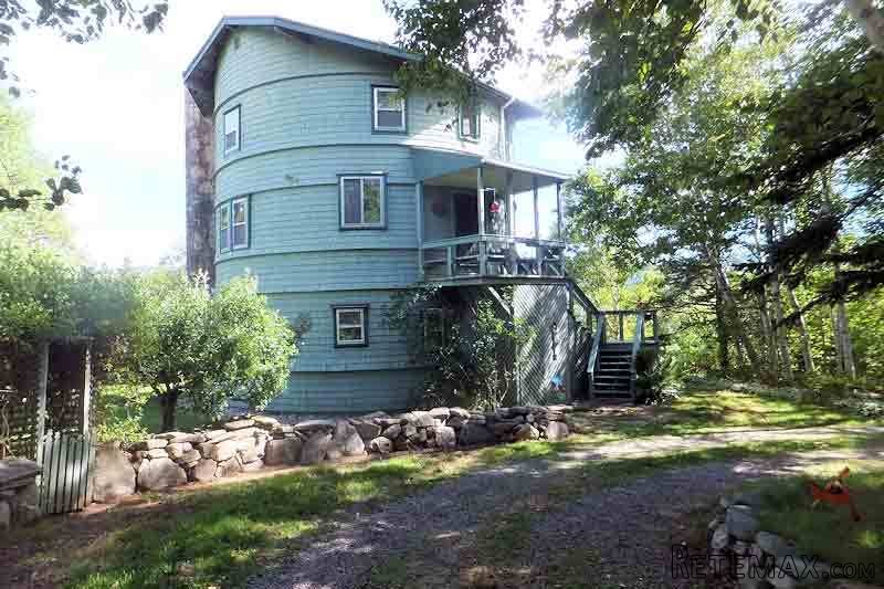 3 bedroom House For Sale: 37 John Angus.. - 2