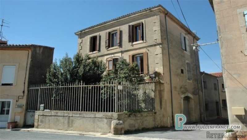Former Presbytery With Garden In.. - 2