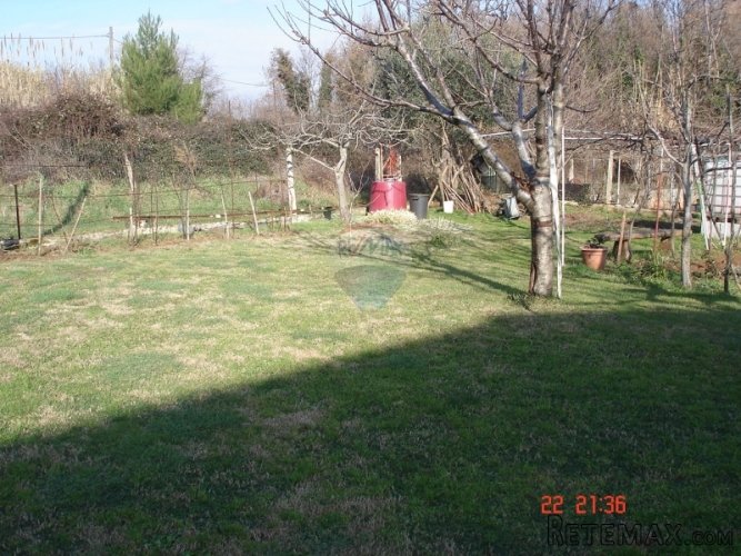BANJOLE, SAMOSTOJEĆA KUĆA SA VELIKOM OKUĆNICOM - 3
