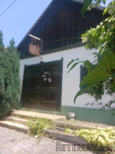 Baranjski vinski podrum s pričom-poslovna prilika u srcu vin