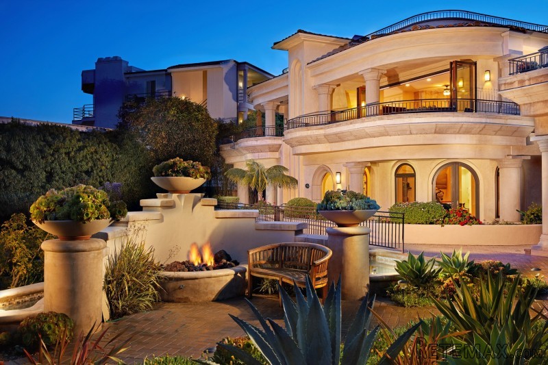 238 Date Avenue