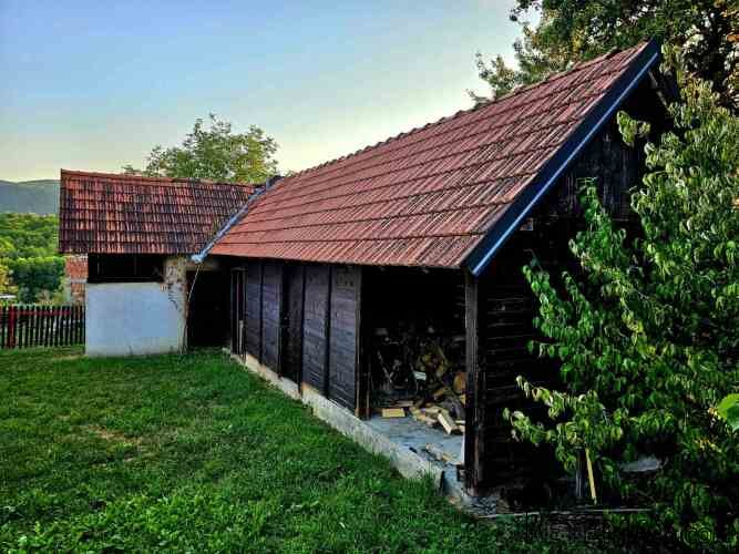 Prodajem imanje 8.6ha sa kucom-Kosjeric - 11