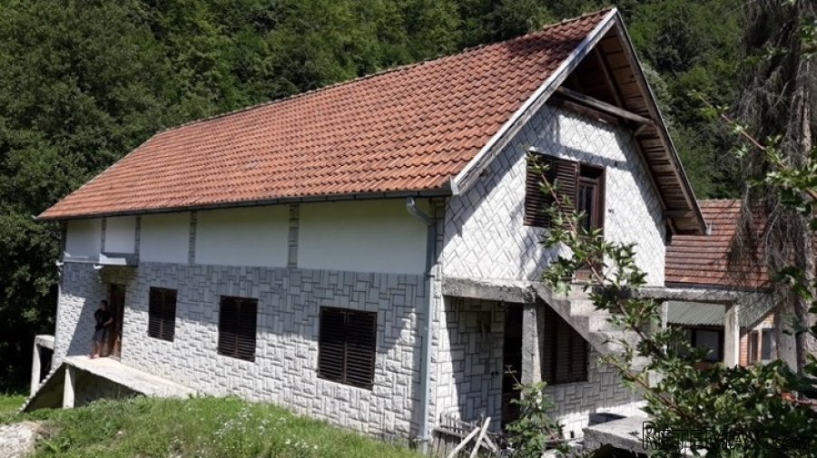 Prodajem kucu Lucani-Donji Dubac - 11