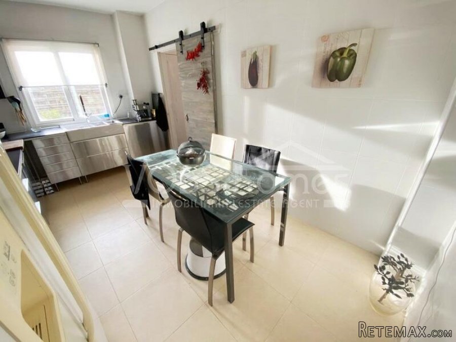 NEW LISTING TO VOSS HOMES - A very spacious, modern style.. - 14