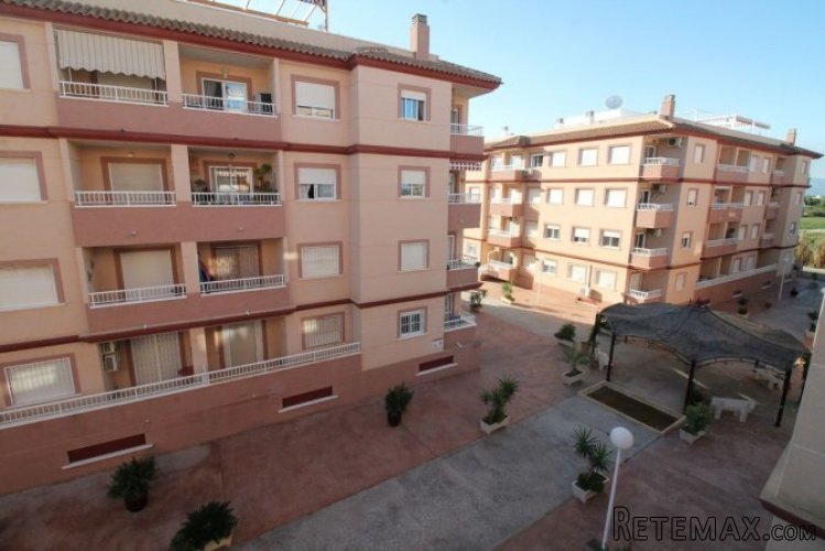 We are excited to offer this West facing apartment located..
