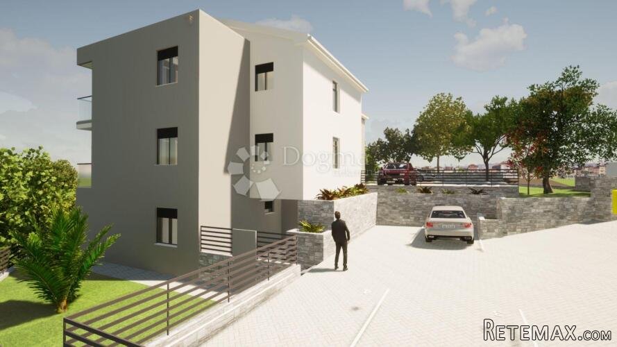 Novogradnja u Omišlju s pogledom na more