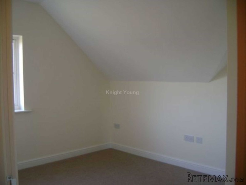10 Goldfinch House Perivale Greenford..