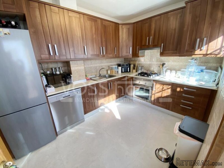 NEW LISTING TO VOSS HOMES - A large beautifully presented 3.. - 19
