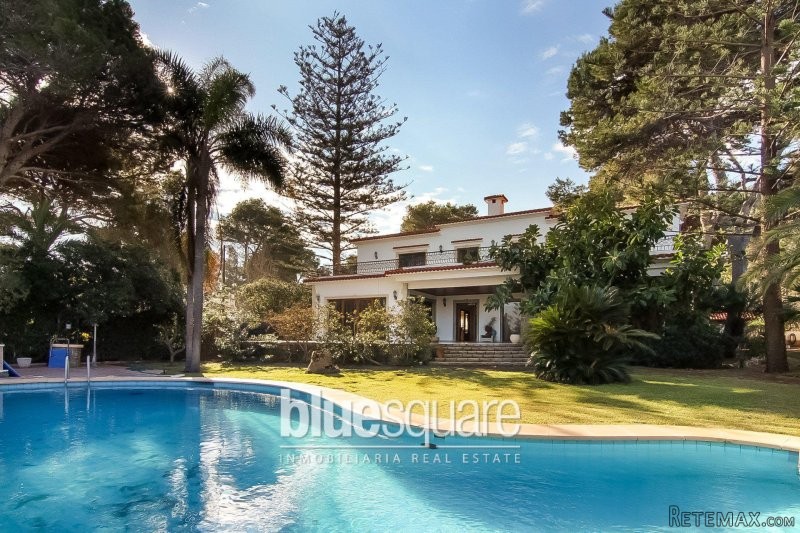 Luxury villa in Denia Las Rotas district