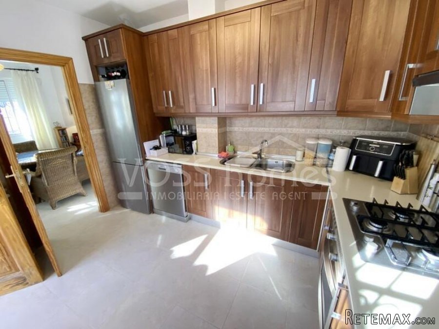 NEW LISTING TO VOSS HOMES - A large beautifully presented 3.. - 20